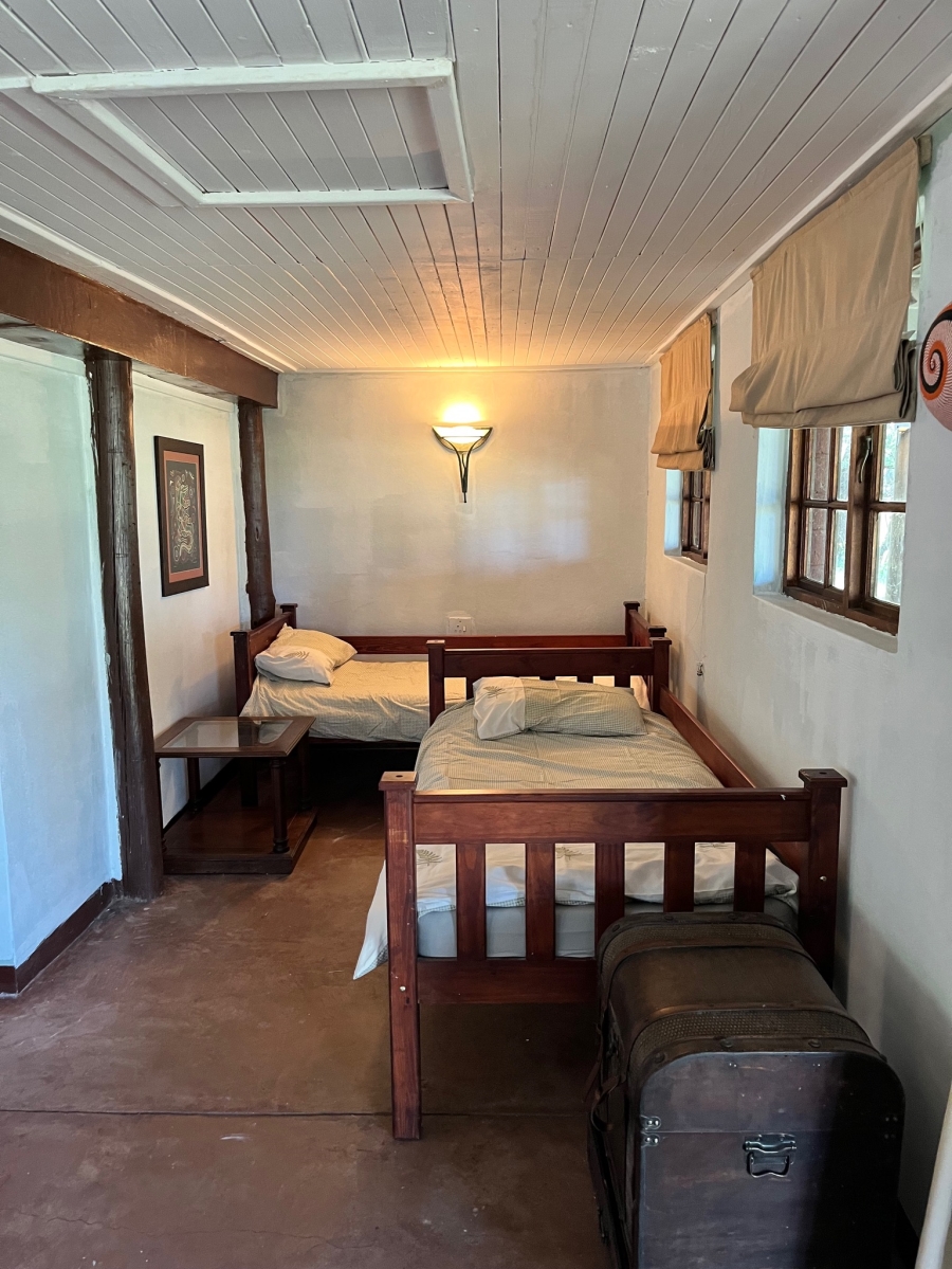 5 Bedroom Property for Sale in Vaalkop AH North West